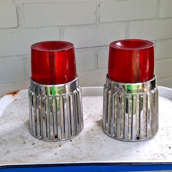 RARE Original Pair 1961 Plymouth Fury Rocket Bullet Tail Lights - Car Parts - Picture 2 of 5